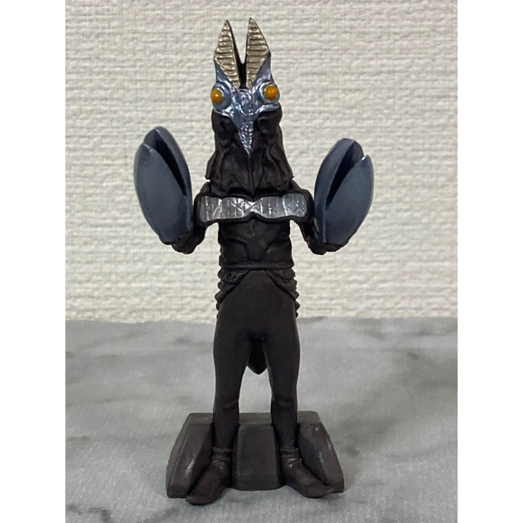 Gashapon FIGURE HG Ultraman Alien Baltan Second Generation BANDAI