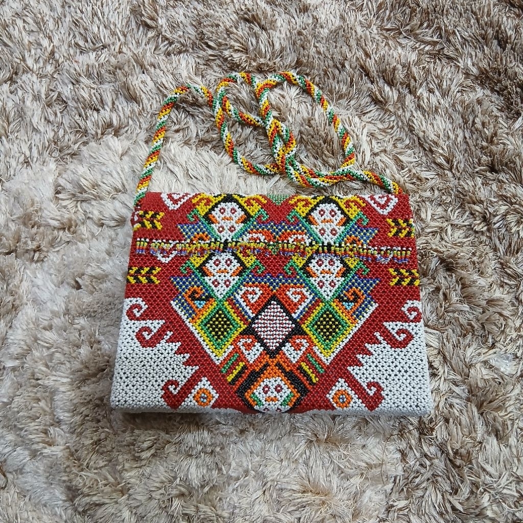 Tas Selempang Manik Dayak Kaltim