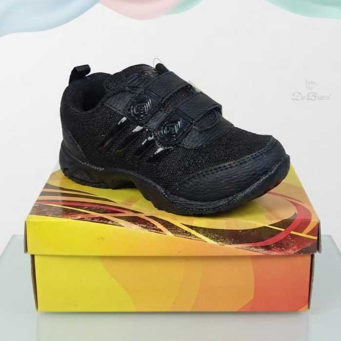 Sepatu Sekolah Anak TK dan SD - De Brand Perekat Warna Hitam, Anti slip, Nyaman di Pakai, Ringan Des