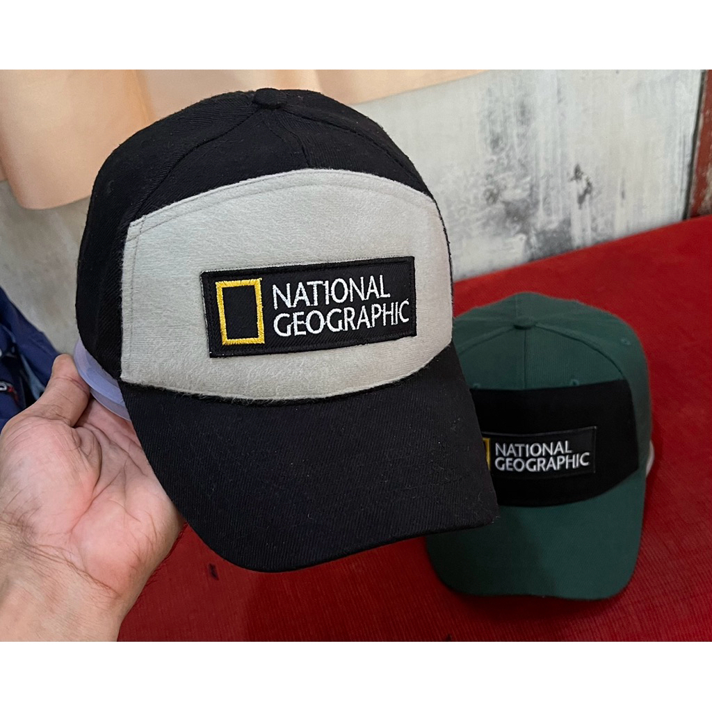 topi natgeo hitam premium