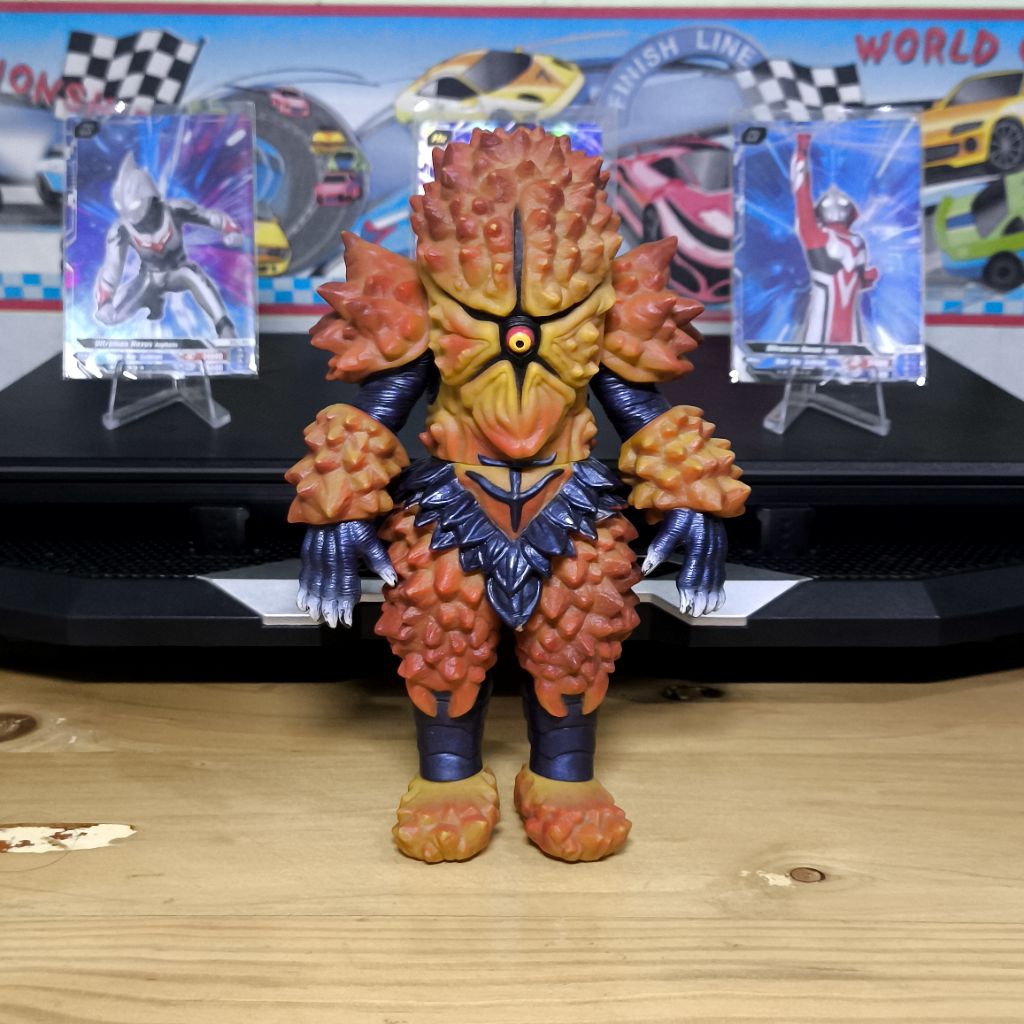 UMS Sofubi Ragstone Ultraman Cosmos - Sofubi kaiju ultraman cosmos