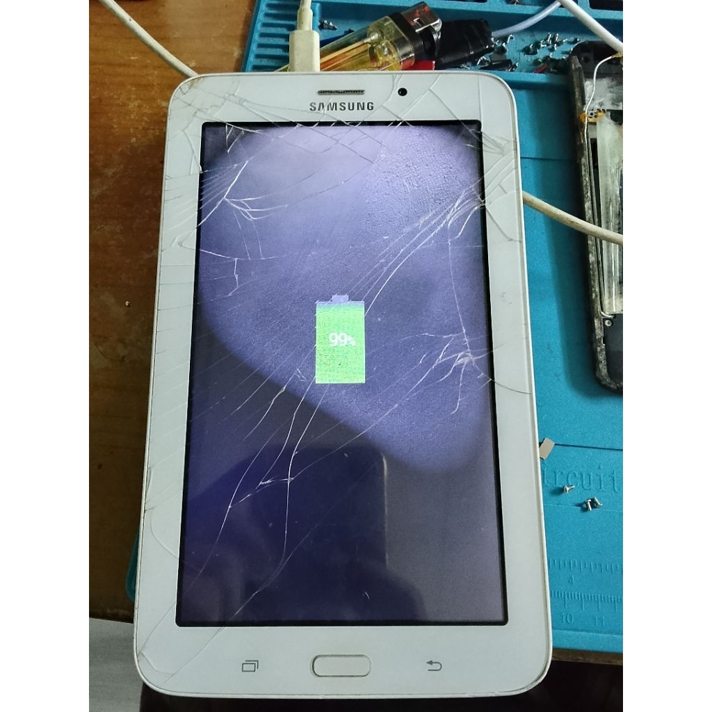 TABLET SAMSUNG MINUS LCD TOMBOL ON OFF.