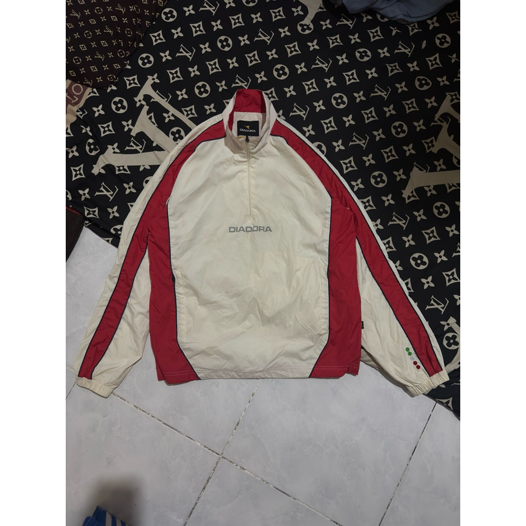 Jaket Windbreaker Diadora