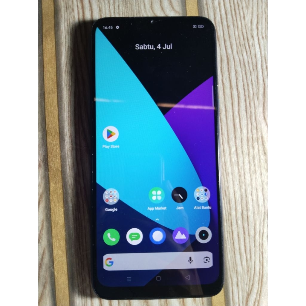 Di jual MURAH HP realme 5 RAM 3/64 Barang Bagus Normal, Batrai Kuat, Siap Pakai