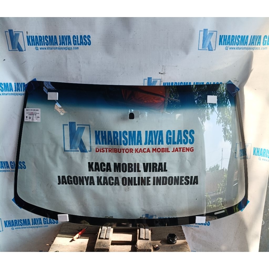 KACA DEPAN FORD ESCAPE 2000-2008