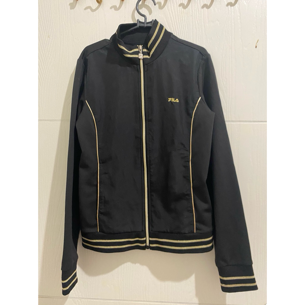 preloved tracktop FILA original ( Detail baca deskripsi )