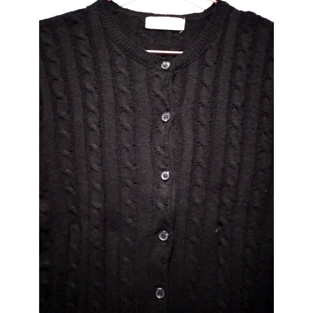 preloved | cardigan cable knit hitam