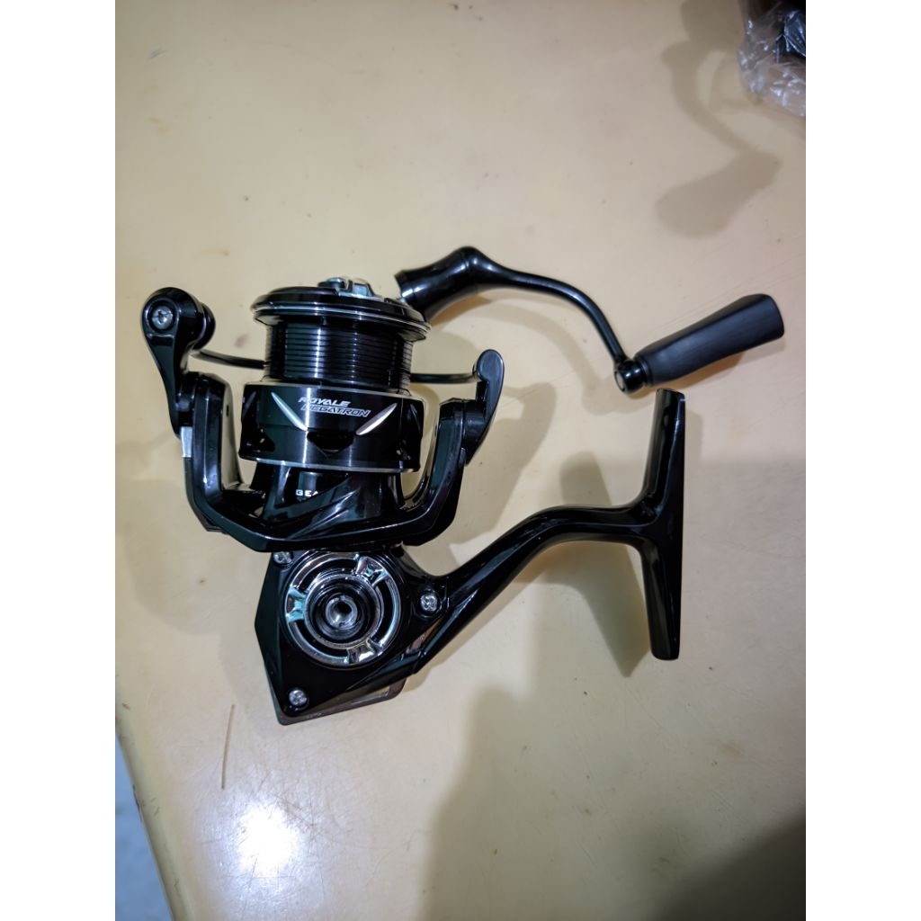 reel kastking royale Megatron Blade ukuran 2000 kecil barang baru