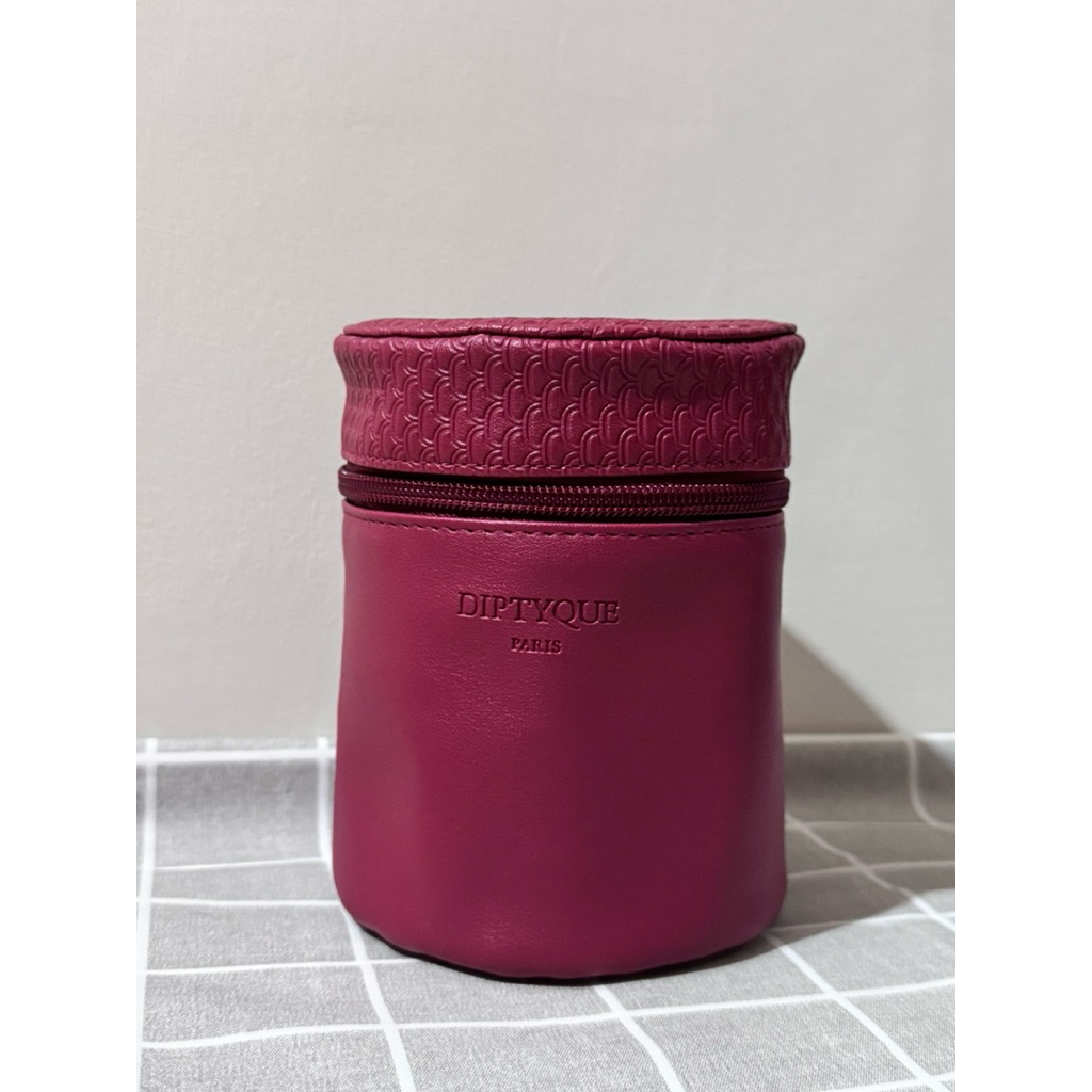 Qatar Airways Diptyque amenity kit - pouch maroon terbaru 2026 (pouch only)