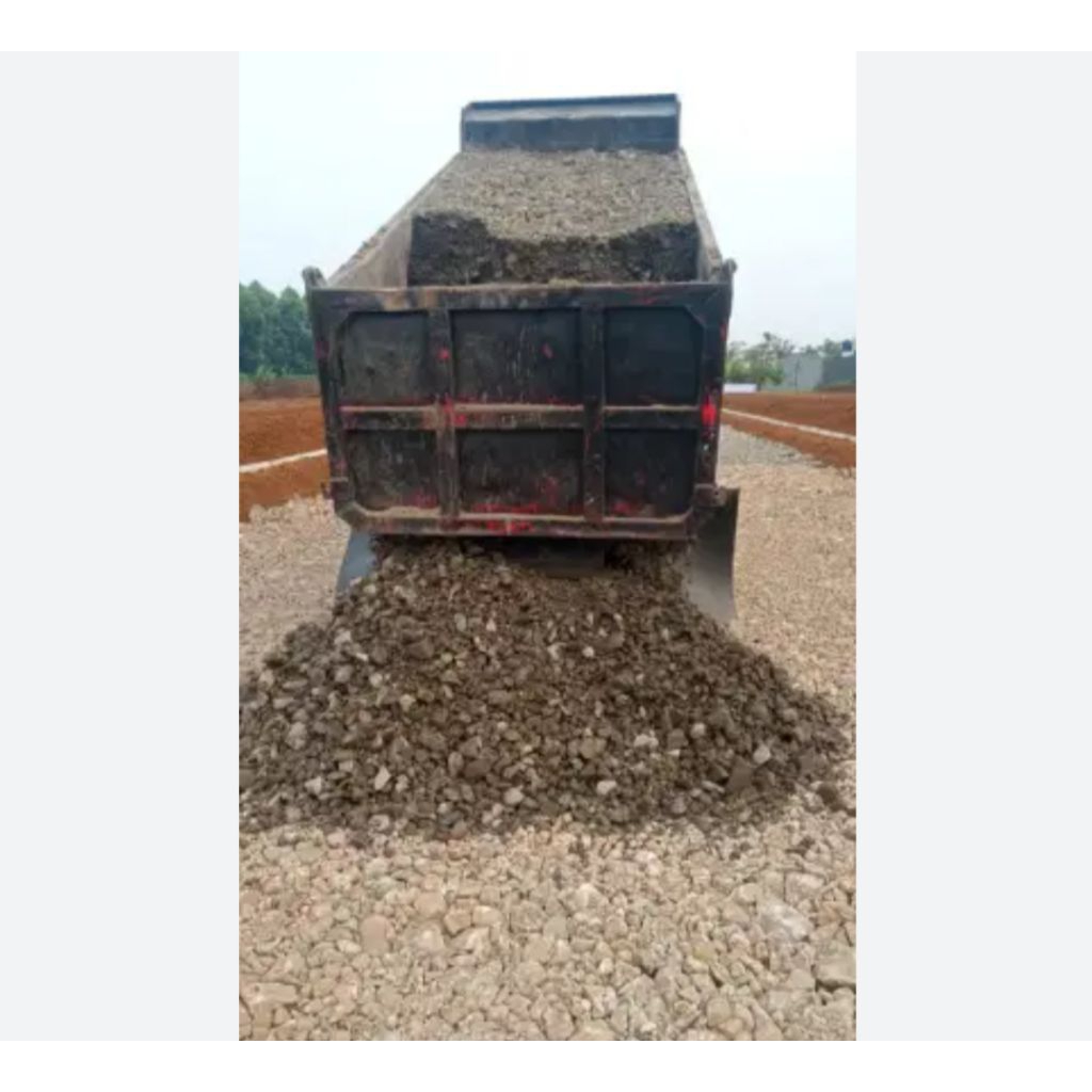 sirtu urugan dumtruk