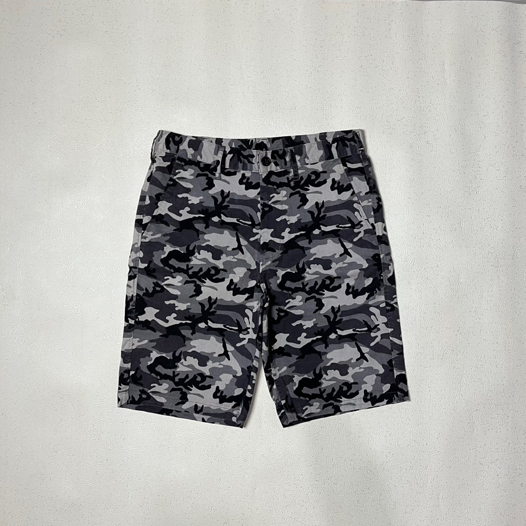 Uniqlo GU camo chino short pants