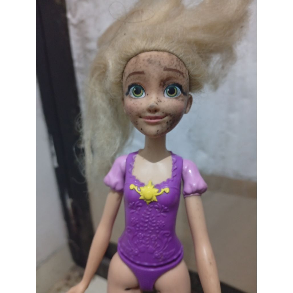 Boneka Disney princess Rapunzel