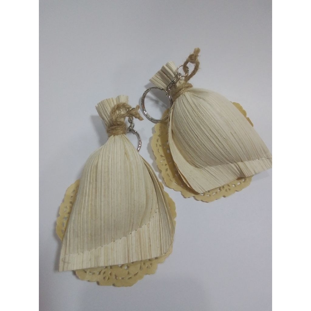 gantungan kunci - souvenir khas Gresik - gantungan pudak - gantungan jubung - souvenir nikahan