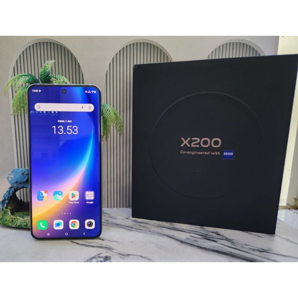 VIVO X200 BASIC || 12/256 || SECOND / BEKAS