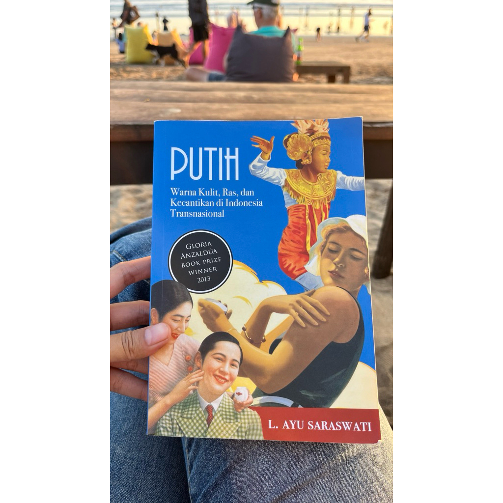 Putih L Ayu Saraswati