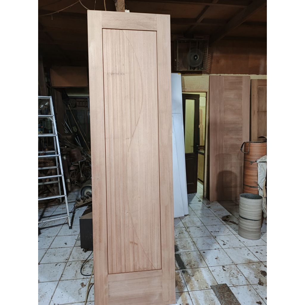 pintu solid kamper oven minimalis