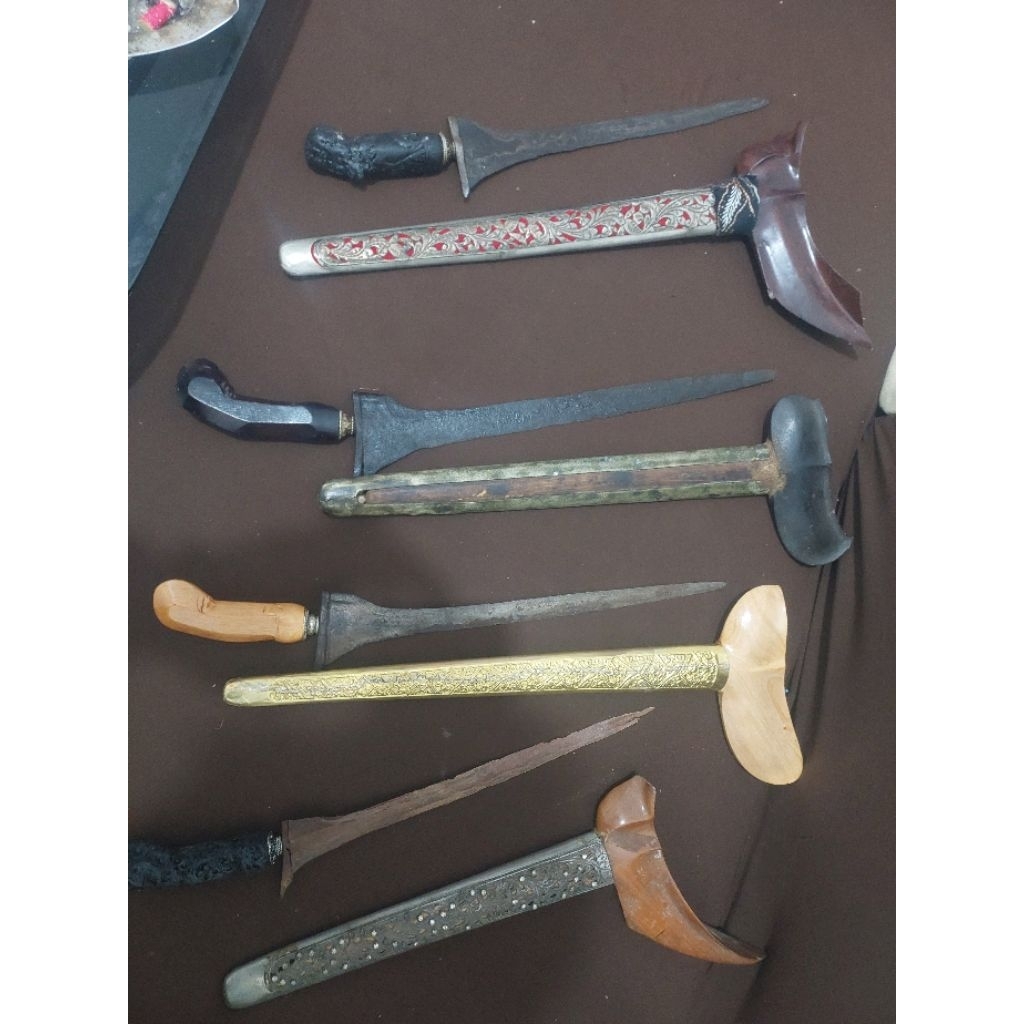 borongan keris sepuh lokasian