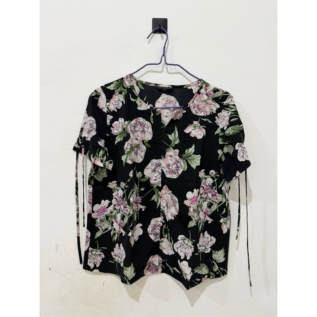 PRELOVED - Blouse Bunga-bunga