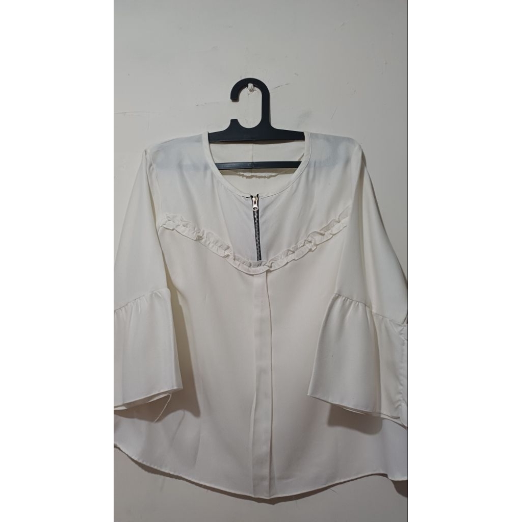 [preloved] blouse putih cewek atasan busui perempuan blouse kondangan polos