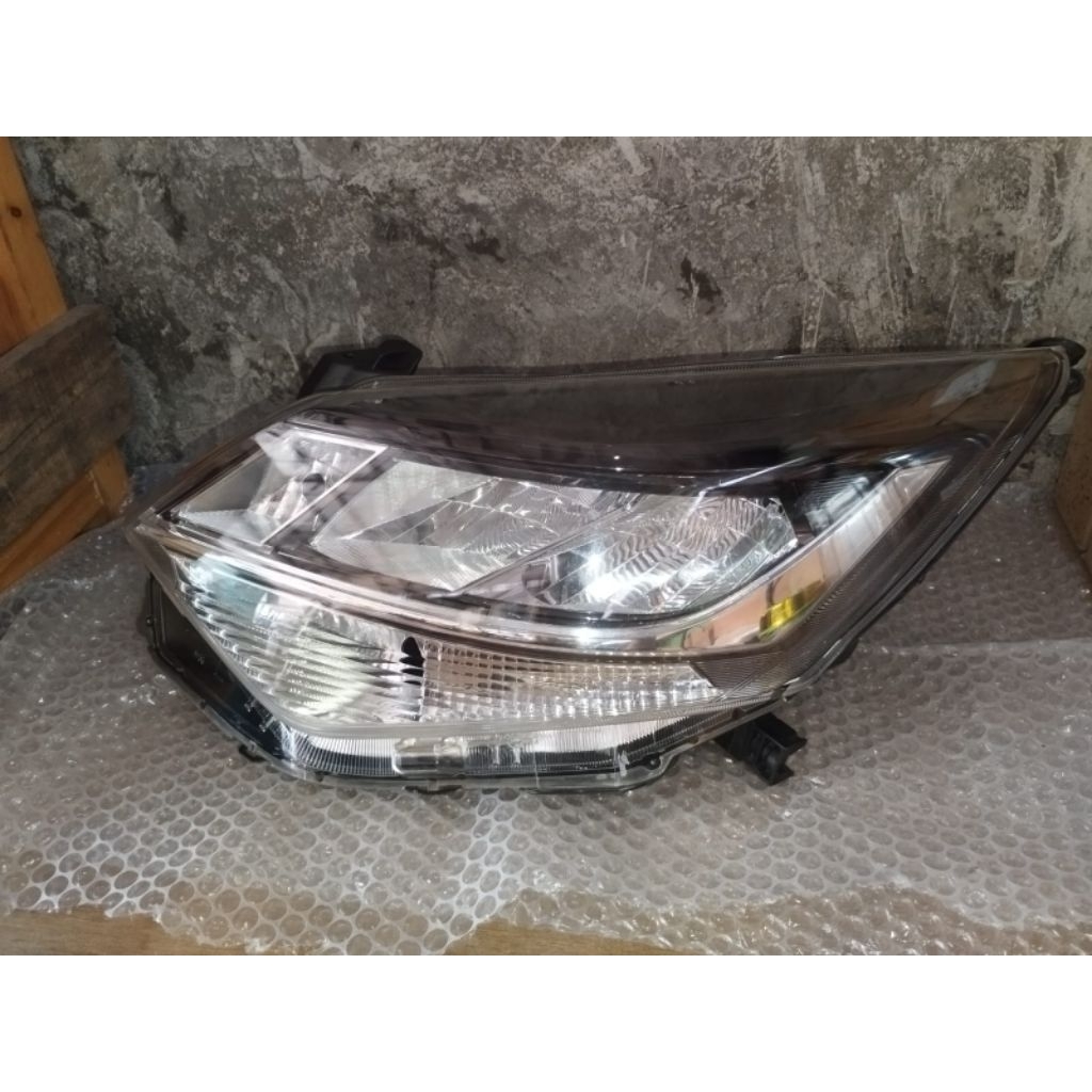 Headlamp Kiri Calya Facelift
