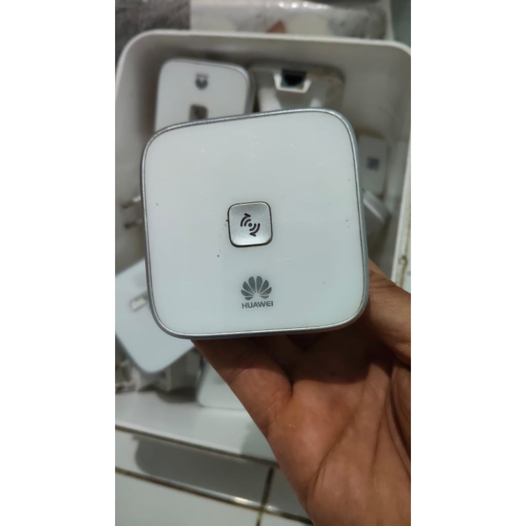 WIFI Extender Huawei WS322 (second)
