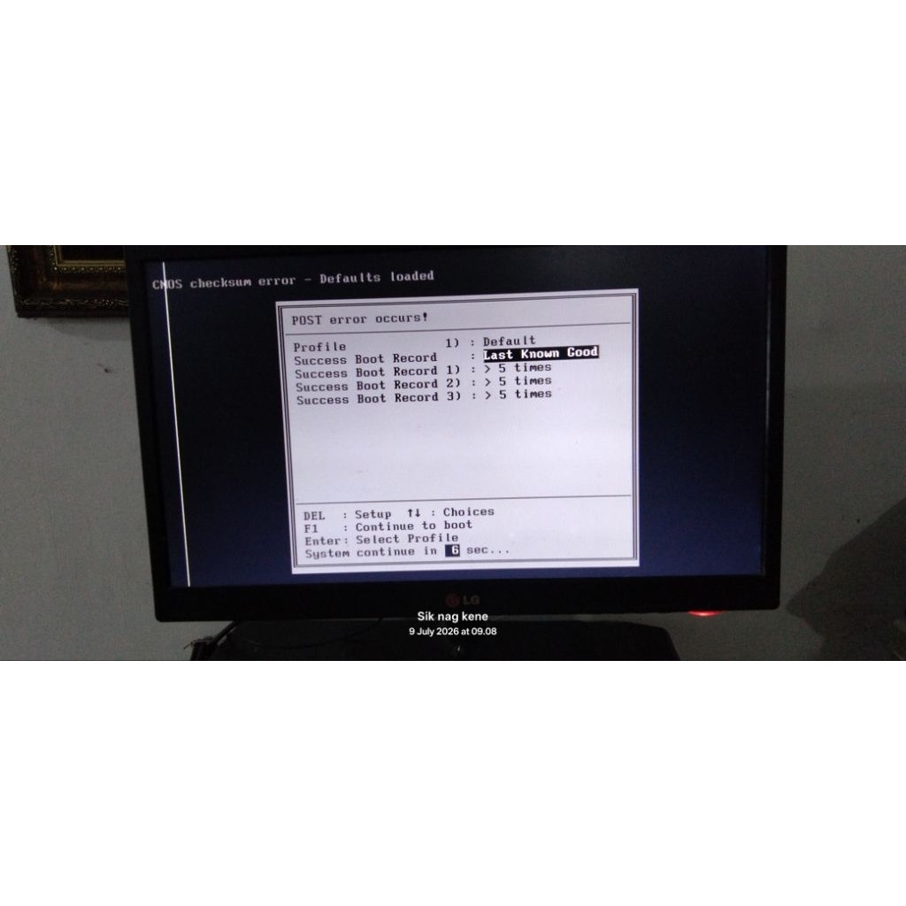monitor LG 19" second