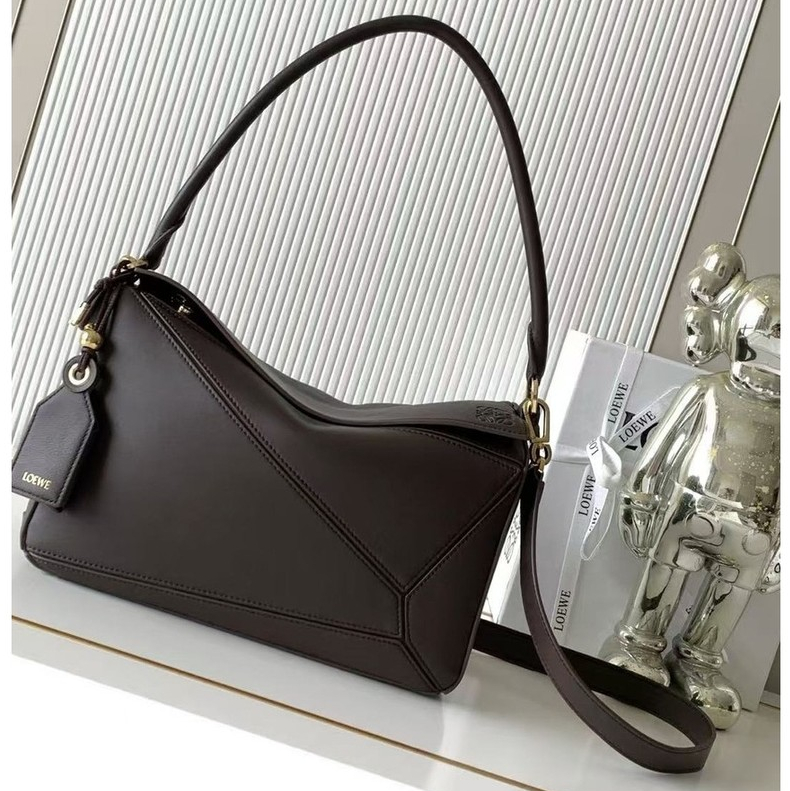 LOEWE Anagram Puzzle Featherlight Geometric Line Brand Logo Logo Sheepskin Leather Shoulder Bag Medi