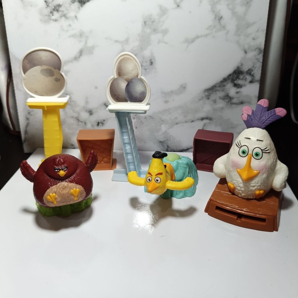mc Donalds happy meal toys mainan action figure Angry Birds 2018