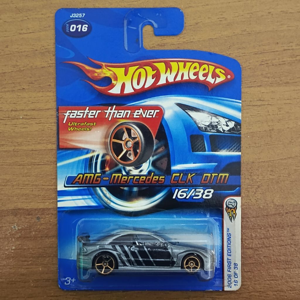 Hot Wheels AMG Mercedes CLK DTM