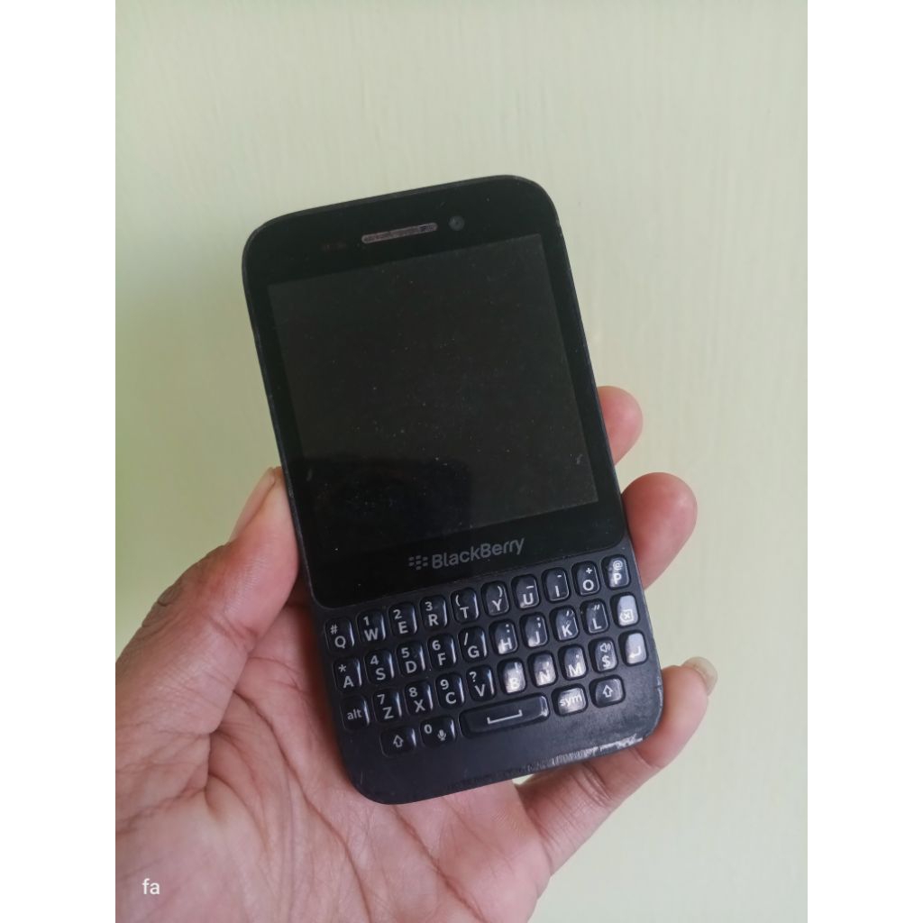 blackberry q5