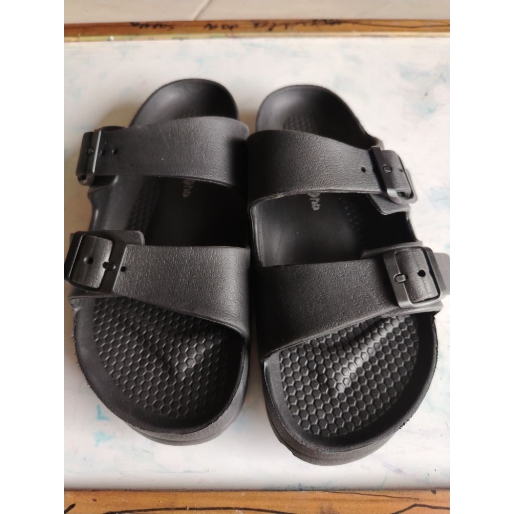 Sandal Bata Pata-Pata Like New