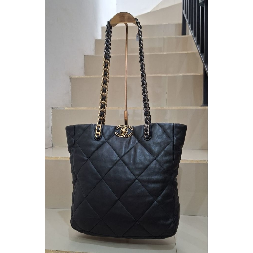 SALE Chanel 19 Tote