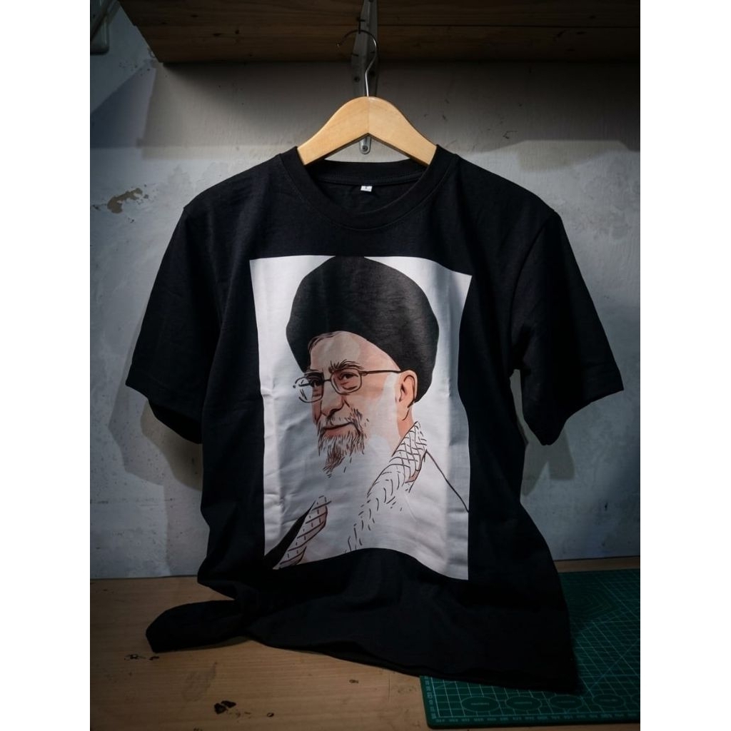 Ali Khamenei kaos oblong