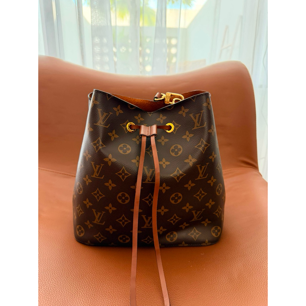 LV neo noe