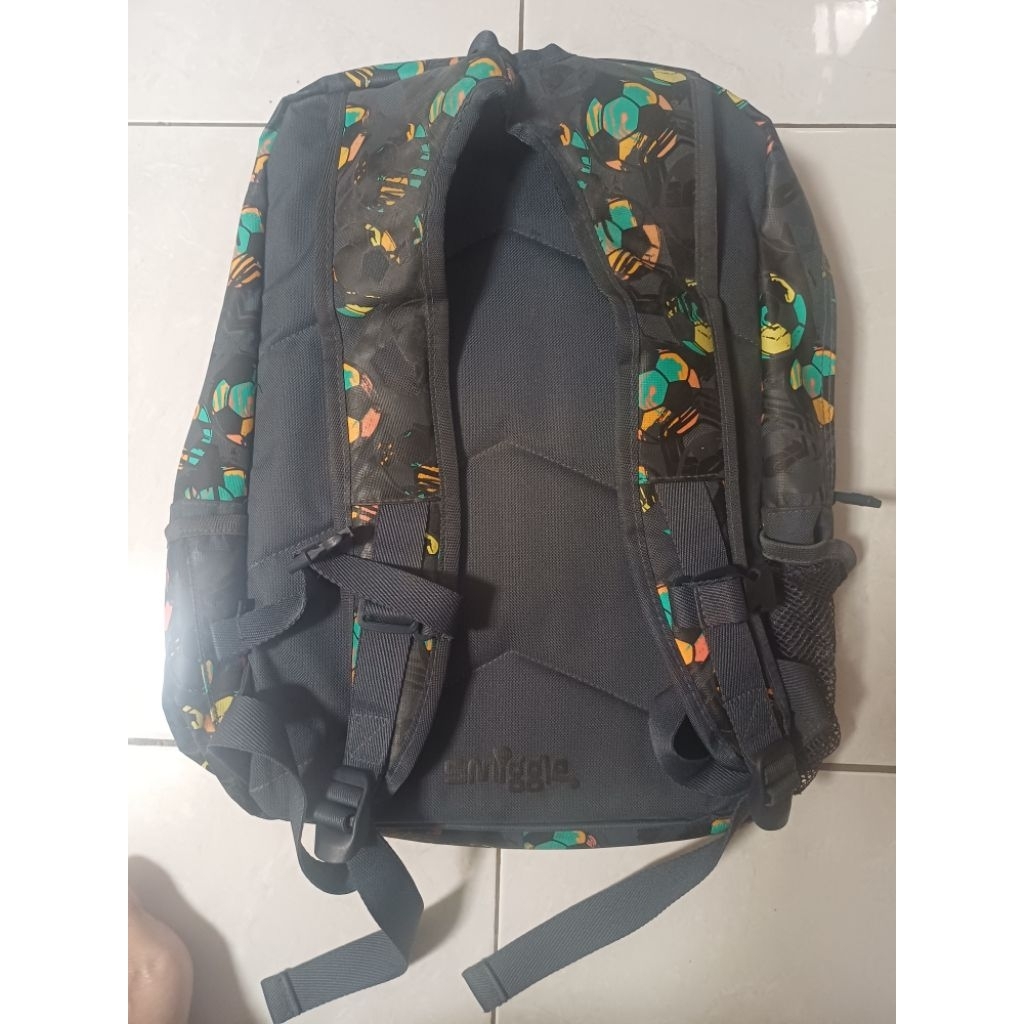Tas smiggle bola