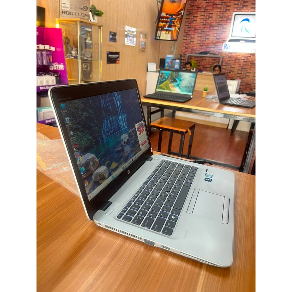 HP ELITEBOOK G3  I5 GEN 6 8GB