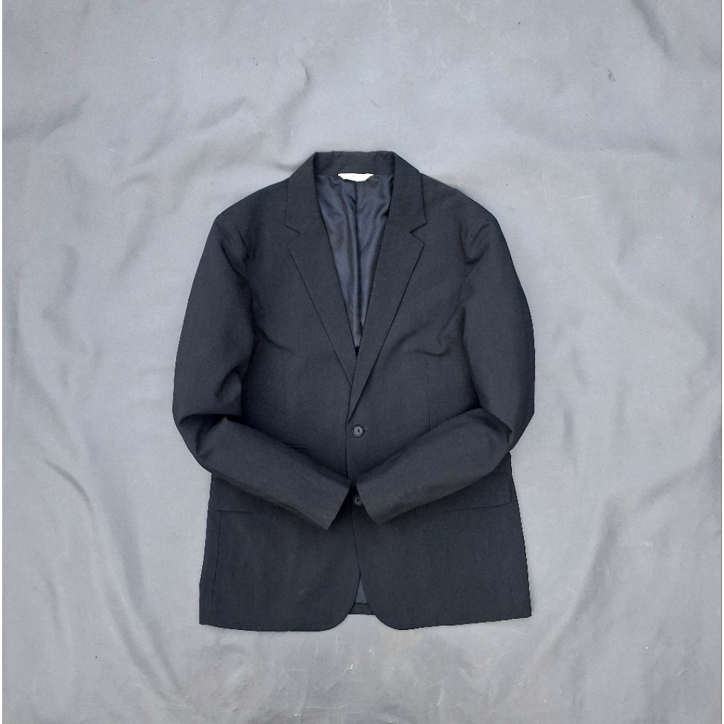 Jas hitam pria /jas second hitam pekat/jas preloved hitam slimfit laki laki/Jas hitam Kode Q10 /jas 