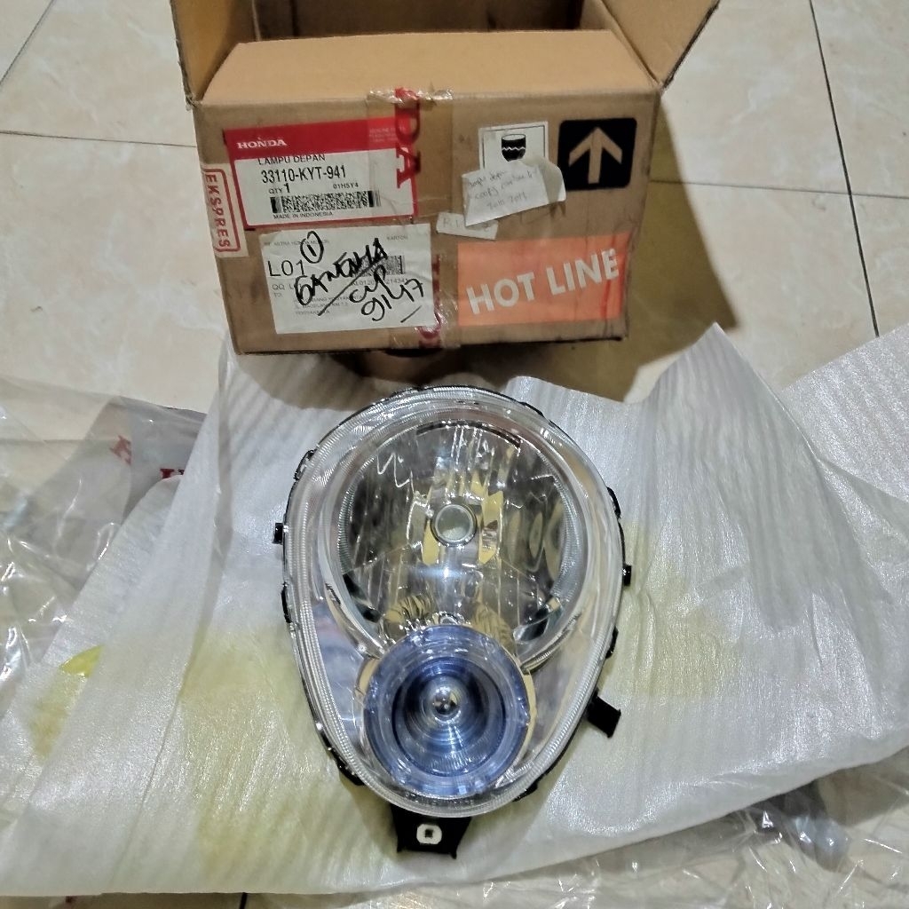 Reflektor Lampu Depan Scopy Karburator Original Ahm 33110-KYT-941