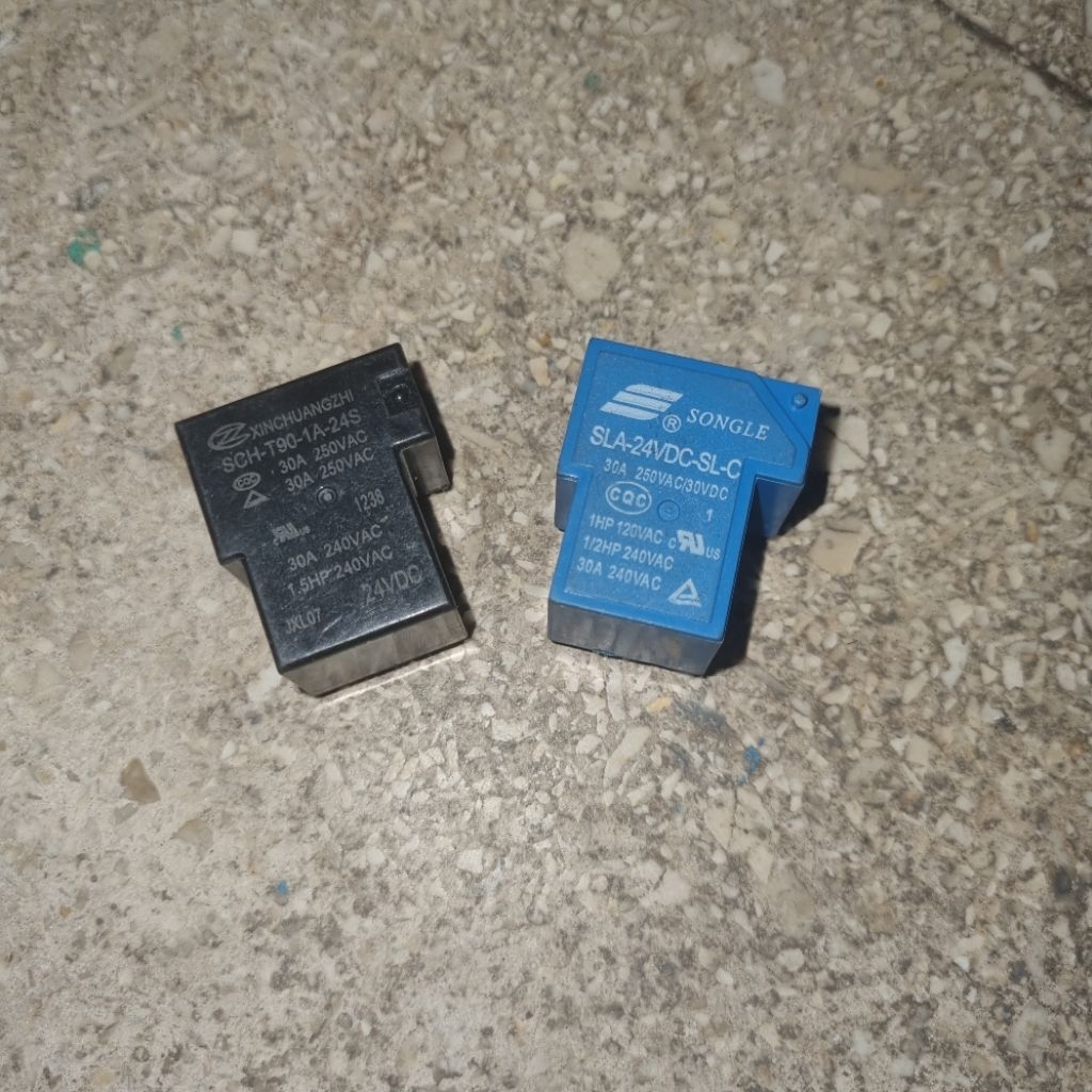 Relay Mesin Las 24V DC 4 Pin Original - Relay Soft Start Trafo Las 30A Cabutan