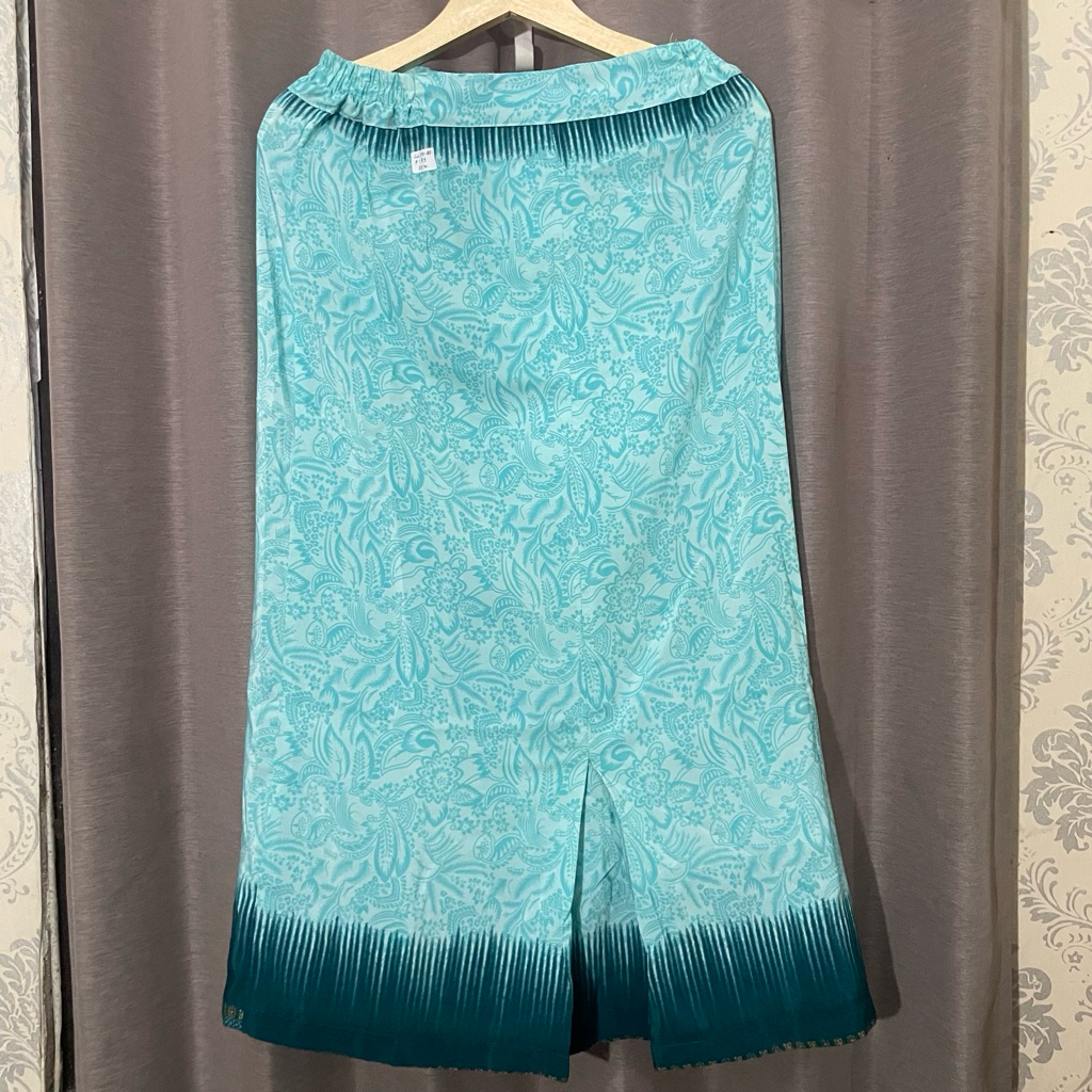 Rok Span Kebaya Biru Tosca Pas Body Jarik Preloved Murah