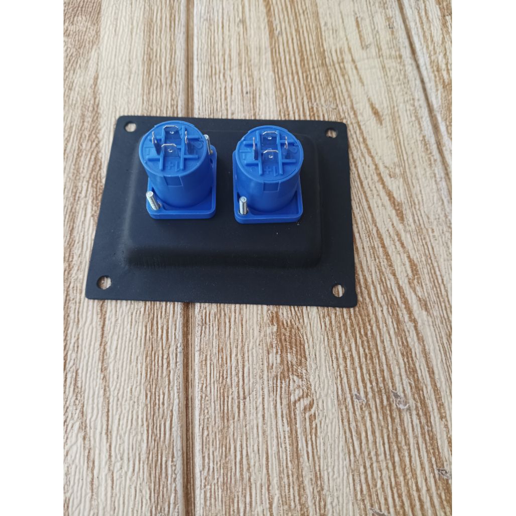 Plat spikon lubang dua plus soket spikon merk  BMA