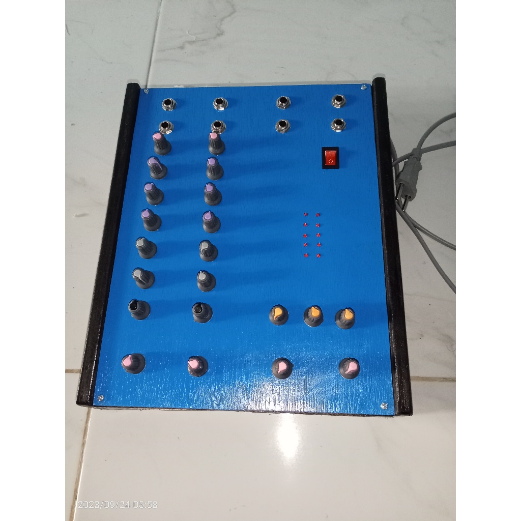 Mixer Rakitan 2 chanel 8 potensio sudah efek reverb