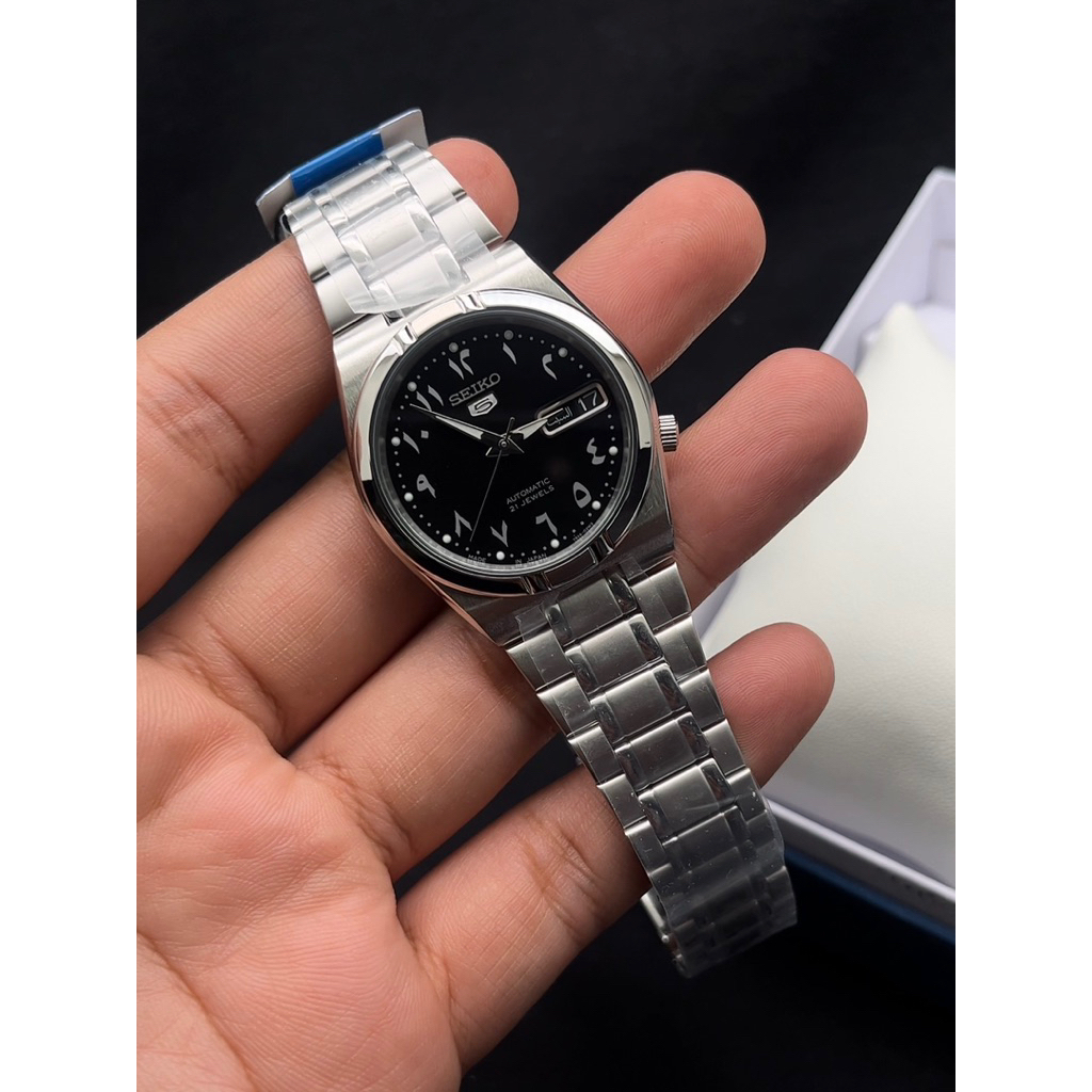 Jam Tangan Seiko 5 Automatic Black Dial Stainless Steel Men's Watch SNK063 Arabic