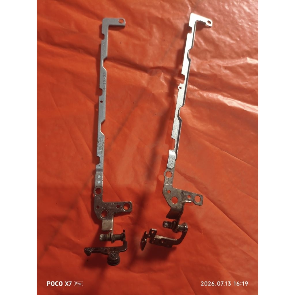 engsel laptop dell Inspiron 7447 ori