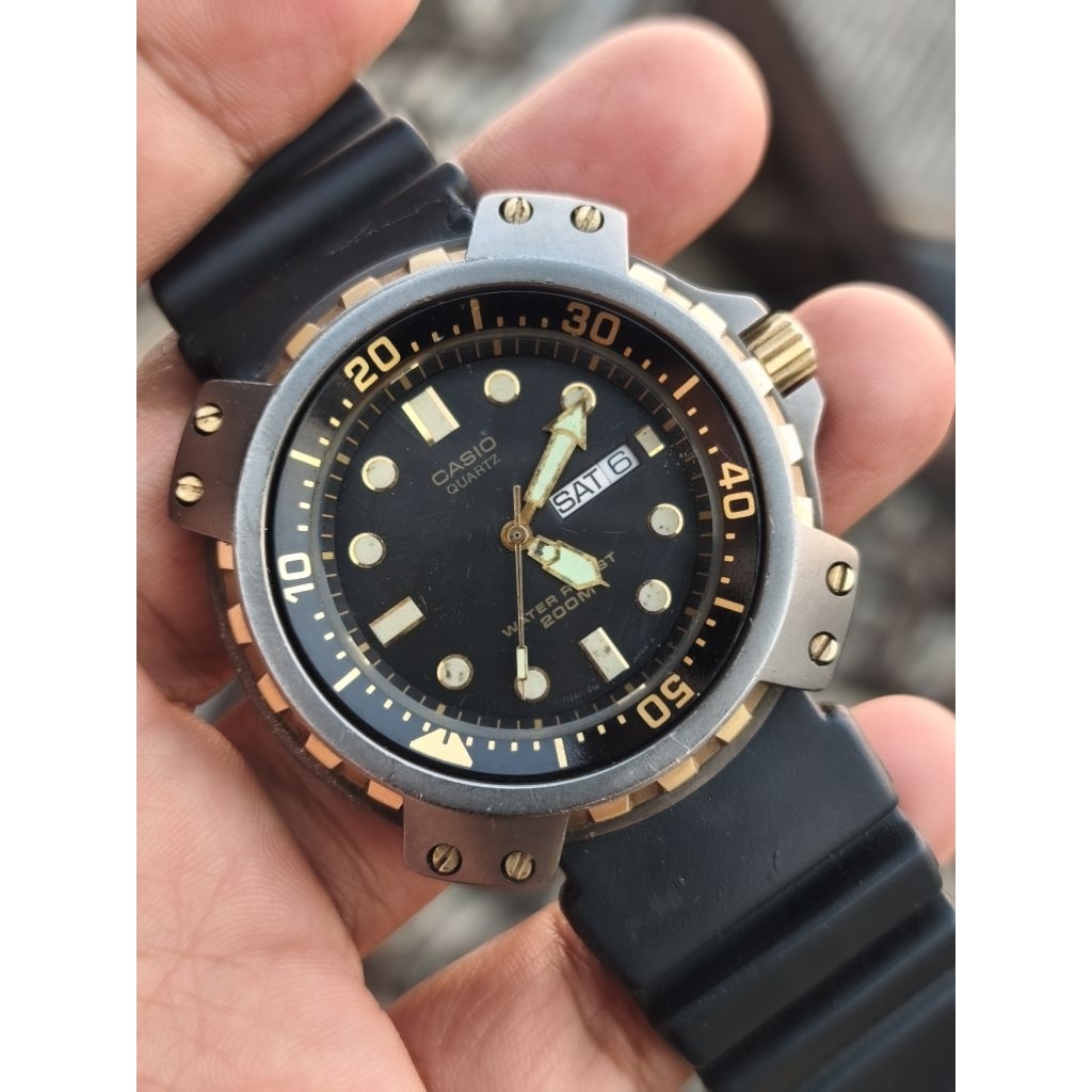 CASIO DIVER QUARTZ MD703-EXTREME RARE
