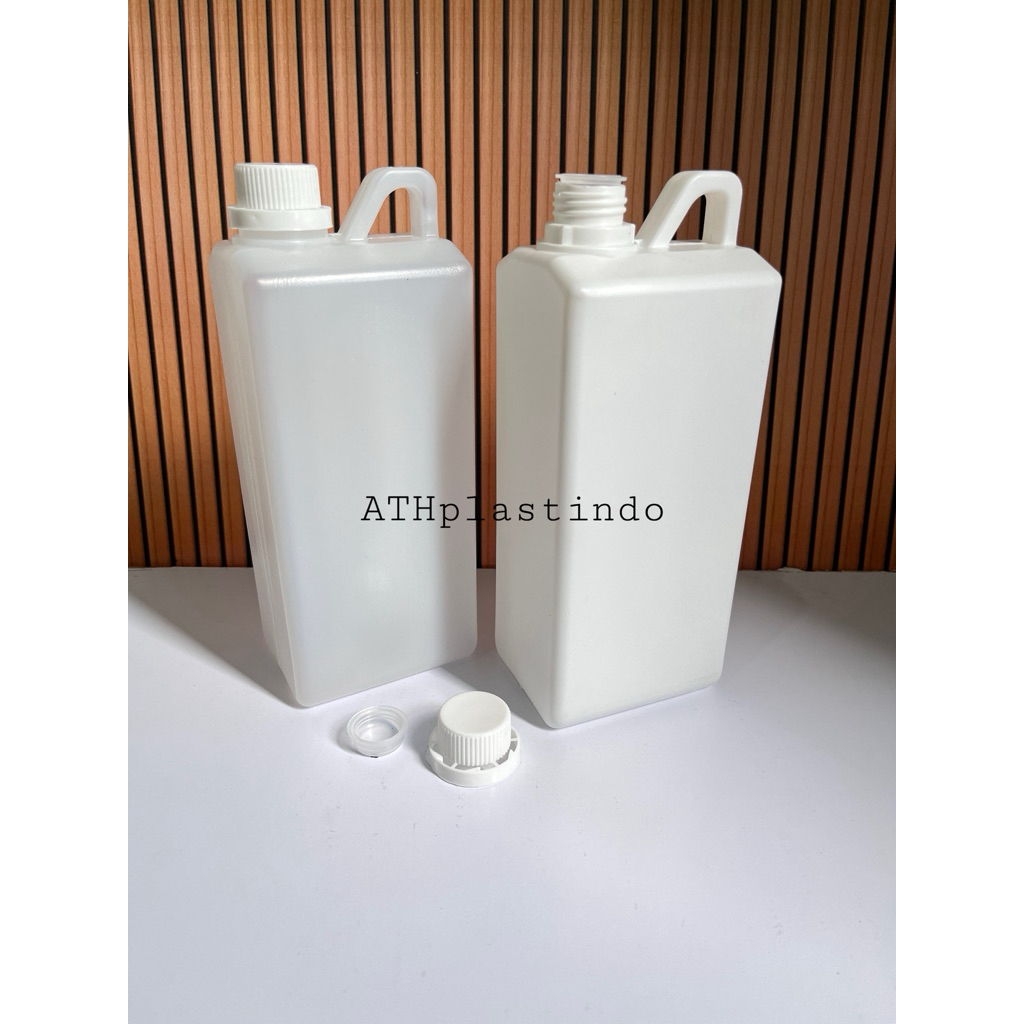 jerigen 1 ltr segel / jerigen loundry 1ltr segel ( 1 bal isi 72pcs ) jerigen londry tinggi