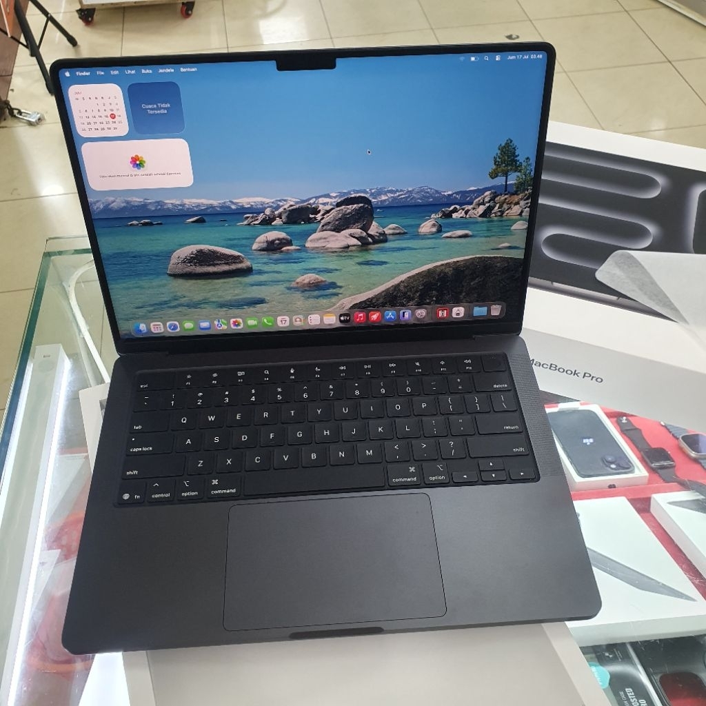 MacBook Pro M5 | 16GB | 512GB | 14 inch | Second Mulus Original 100% Garansi Resmi
