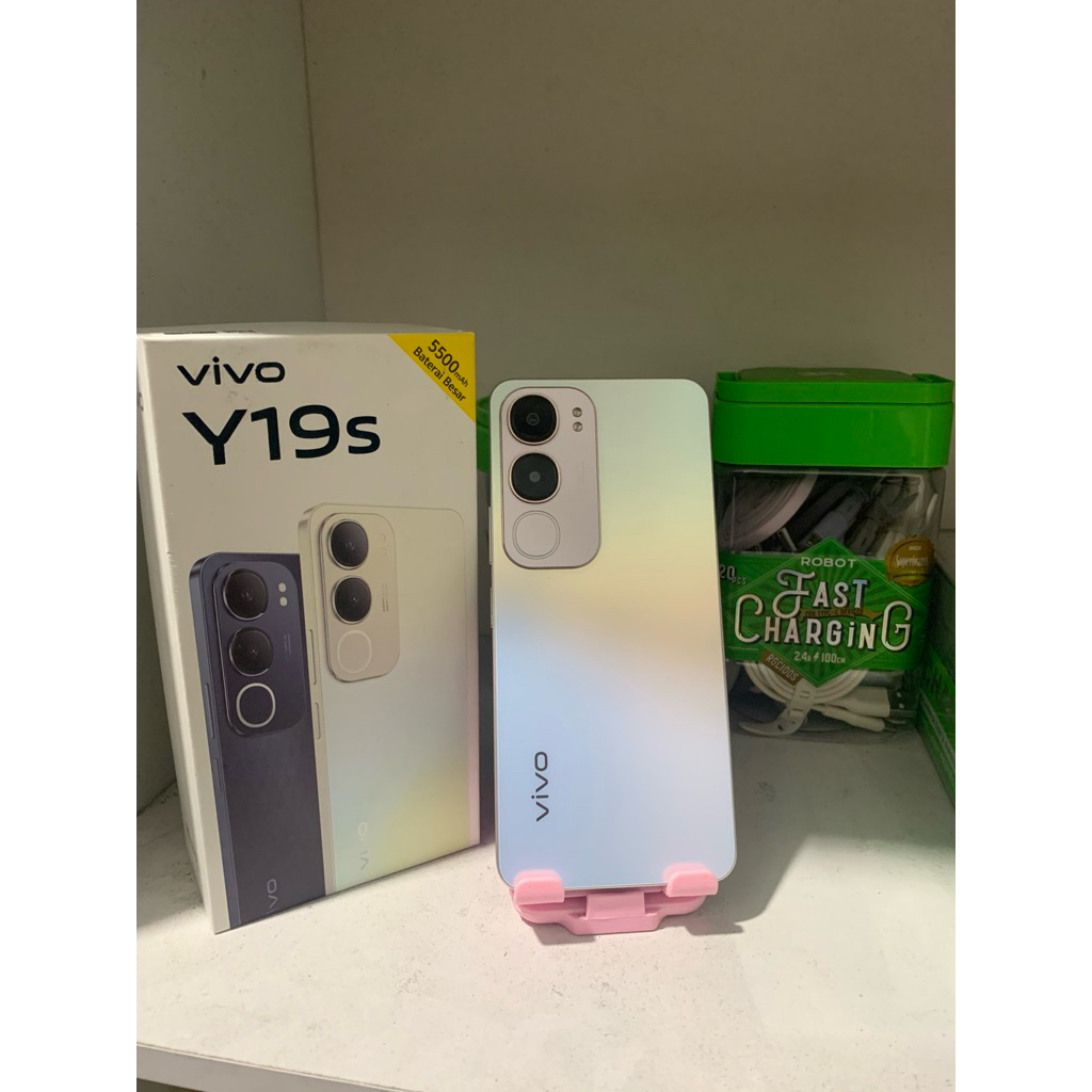 VIVO Y19s 4/64 GB Fullset Second/ Y17s 4/64 GB hp only