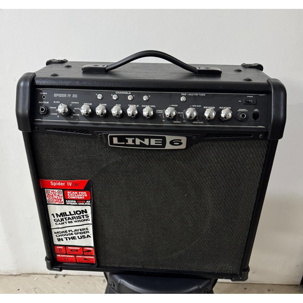 Line 6 Spider IV 30 Amplifier Gitar
