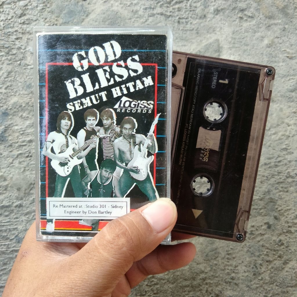 Kaset Pita God Bless - Semut Hitam